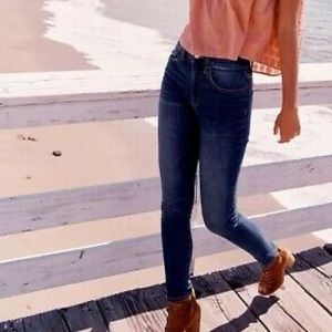 High Rise Skinny Jeans NWT HappyXNature